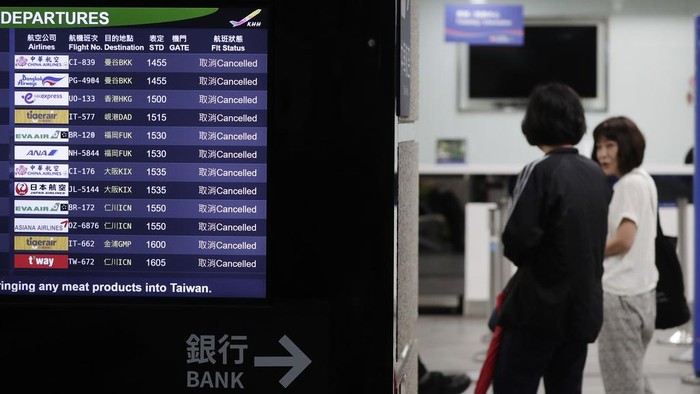 Topan Krathon Makin Dekat, Bandara Taiwan Ditutup Sementara Topan Krathon diperkirakan tiba di Taiwan pada Rabu (2/10/2024). Bandara di negara tersebut ditutup sementara dan beberapa jadwal penerbangan dibatalkan.