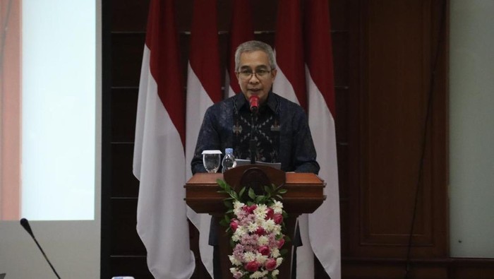 Wakil Rektor UT Bidang Riset, Inovasi, Kerja Sama, dan Bisnis, Rahmat Budiman