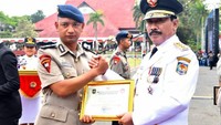 Setelah melakukan upacara pengukuhan dan defile, praja pratama kemudian disematkan pangkat oleh orang tua atau keluarganya masing-masing. Praja pratama ini akan mulai perkuliahan semester I mulai tanggal 7 Oktober 2024.   