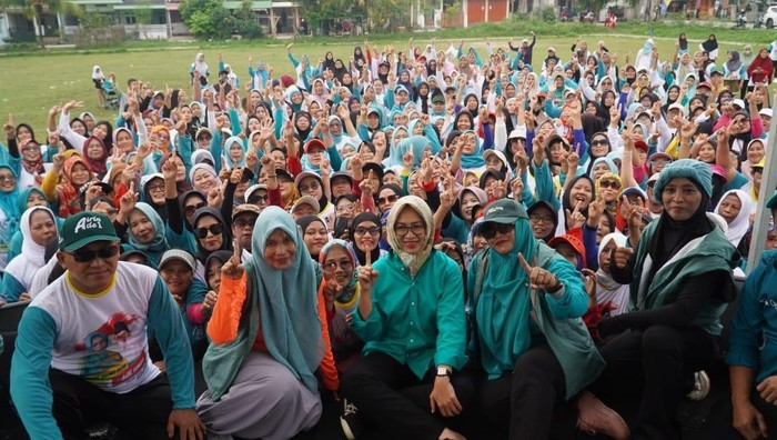 Airin-Ade Siapkan Posyandu Ceria-Asupan Gizi Gratis