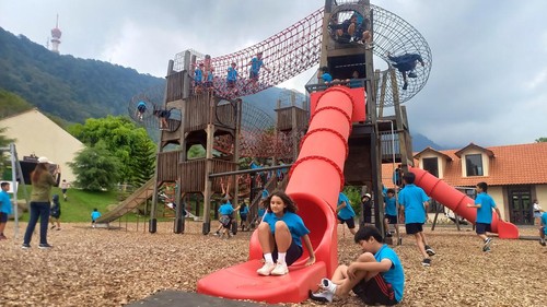 Bali Farm House Buka Outdoor Playground Terbesar di Bali. Anak-anak mencoba Outdoor Playground dengan riang gembira