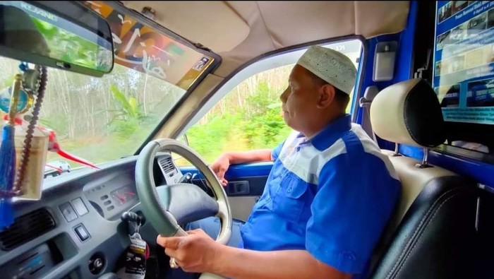Cerita Aiptu Ronny Jual Tanahnya demi Layanan Ambulans Gratis