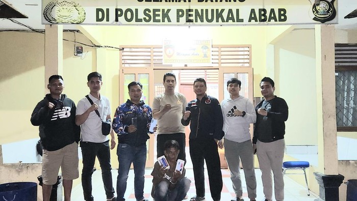 Darwin pelaku pencurian HP guru PAUD ditangkap polisi.