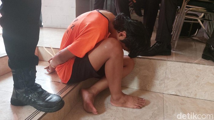 Efin, mahasiswa penjambret ponsel ibu gendong bayi di Bogor ditangkap polisi