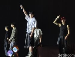 Fangirling Konser TXT Pakai Zoom Jernih Samsung Galaxy S24 FE