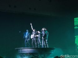 Fangirling Konser TXT Pakai Zoom Jernih Samsung Galaxy S24 FE