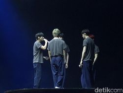 Fangirling Konser TXT Pakai Zoom Jernih Samsung Galaxy S24 FE