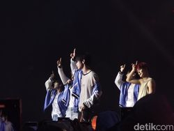 Fangirling Konser TXT Pakai Zoom Jernih Samsung Galaxy S24 FE