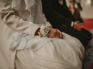 Benarkah Pernikahan di Usia Muda Berisiko Kena Kanker Serviks? Begini Kata Obgyn