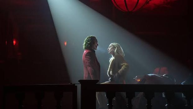 Cuplikan adegan dalam film Joker: Folie a Deux.