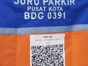 Kata Pengamat soal Bayar Parkir Via QRIS di Bandung