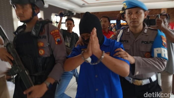 Konferensi pers kasus pembunuhan Sishadi (73) di Polres Temanggung, Jawa Tengah, Kamis (3/10/2024).