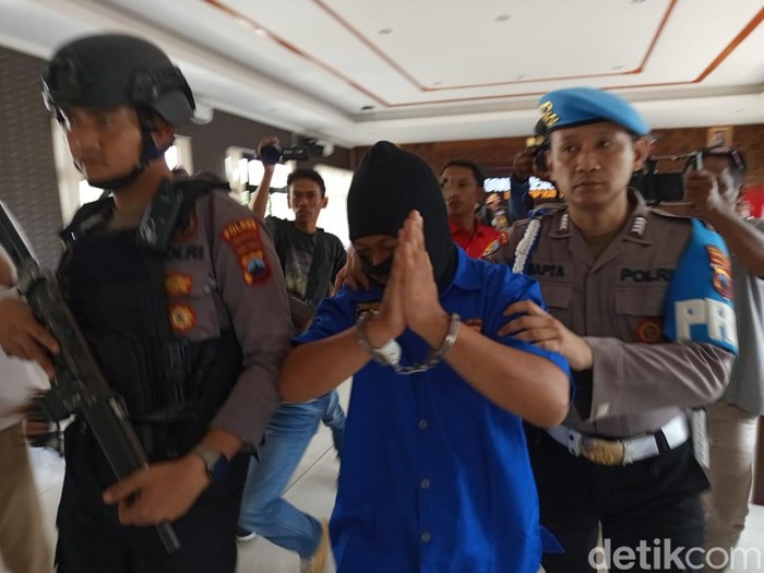 Konferensi pers kasus pembunuhan Sishadi (73) di Polres Temanggung, Jawa Tengah, Kamis (3/10/2024).