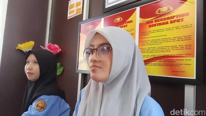 Seorang mahasiswi salah satu PTS di Palembang menjadi korban penjambretan. Tas berisi iPhone 13 dan dompet diambil pelaku.