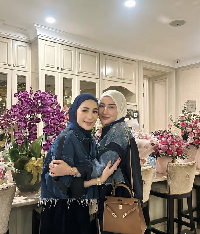Marissya Icha Asyik Makan dan Ngeteh di New York hingga Prancis