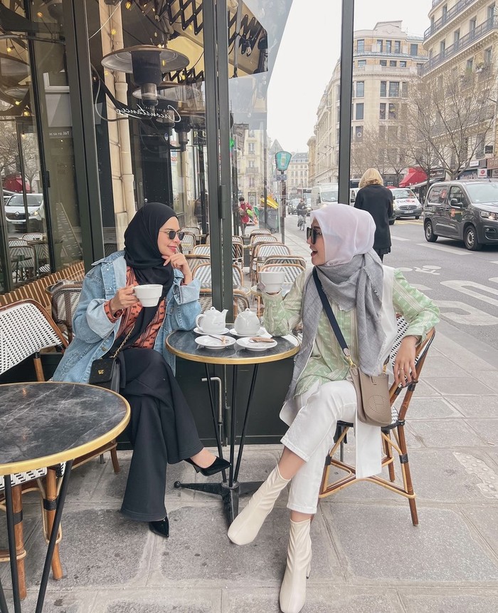 Marissya Icha Asyik Makan dan Ngeteh di New York hingga Prancis Marissya Icha Asyik Makan dan Ngeteh di New York hingga Prancis