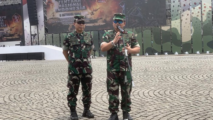 Marsekal Muda TNI Donald Kasenda (kanan)-(Taufiq/detikcom)