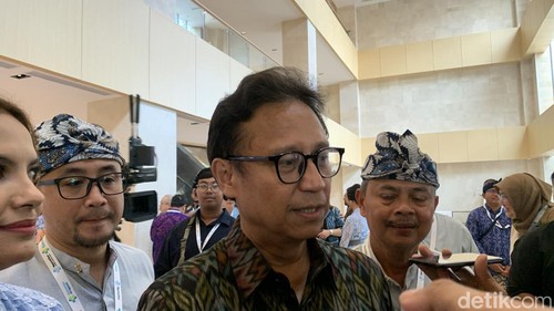 Menteri Kesehatan, Budi Gunadi Sadikin, saat ditemui di RSUP Prof Ngoerah Denpasar, Kamis (3/10/2024). (Rizki Setyo/detikBali)