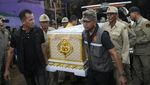 Momen Pilu Pemulangan Jenazah 23 Siswa-Guru Kasus Kebakaran Bus Thailand