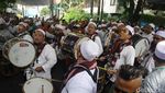 Momen Ridwan Kamil Digandeng Habib Ali Kwitang