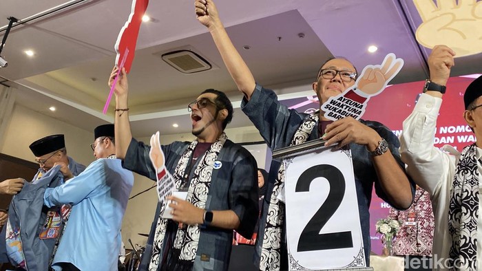 Paslon Ayep Zaki-Bobby di Pilwalkot Sukabumi.