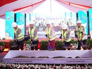 Polri Groundbreaking Masjid SMA Kemala Taruna Bhayangkara di Bogor