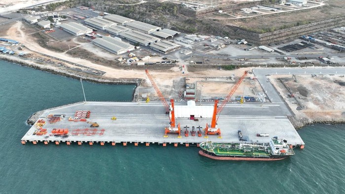 PT PP (Persero) Tbk  (PTPP) telah menyelesaikan Proyek Pelabuhan East Java Multipurpose Terminal dan Grand Opening bersama East Java Multipurpose Terminal (EJMT), anak  usaha dari International Container Terminal Services, Inc.