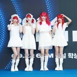 Kisruh Lightstick QWER, Agensi THE BOYZ Singgung Langkah Hukum