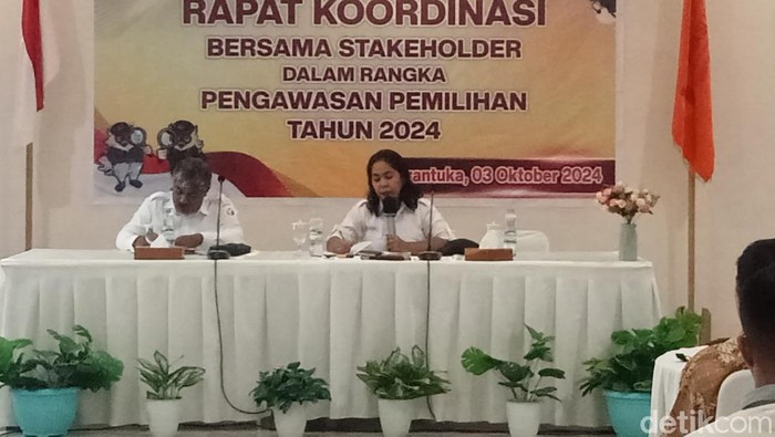 Rapat koordinasi Bawaslu Flores Timur, Kamis (3/10/2024).