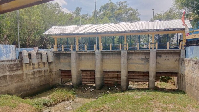Rumah pompa atasi banjir di Sampang