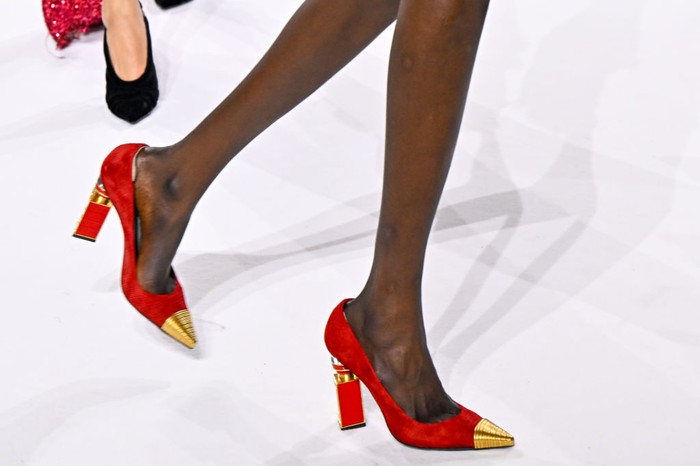 Sepatu di Fashion Week