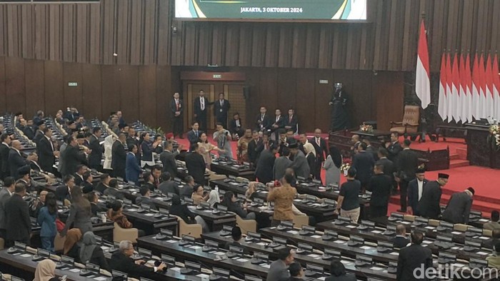 Sidang paripurna pelantikan Pimpinan MPR 2024-2029