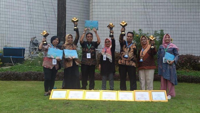 Tujuh SD dan SMP di Kota Mojokerto sukses meraih predikat sekolah adiwiyata Kementerian KLHK