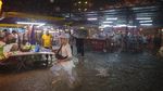 Umat Tionghoa KL Rayakan Festival Sembilan Dewa Kaisar di Tengah Banjir