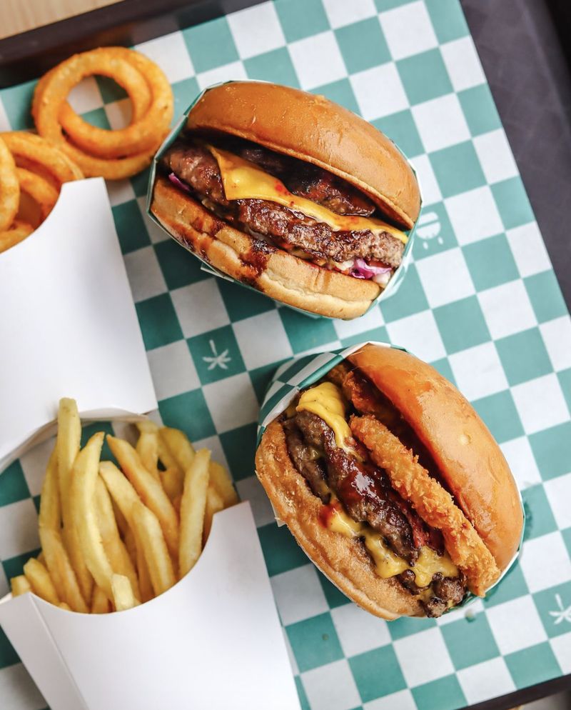 Yummy! Ini 5 Burger 'American Style' Paling Populer di Jakarta