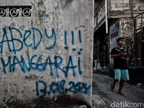 Asa Warga Manggarai Membangun Rumahnya