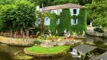 6 Potret Desa Brantome di Prancis yang Disebut Mirip Negeri Dongeng