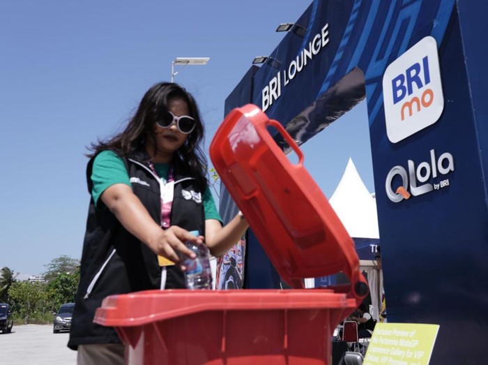 BRI Peduli kumpulkan sampah di MotoGP Mandalika