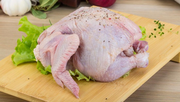Daging ayam utuh