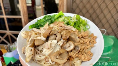 Dijamin Kenyang! Sarapan Bakmi Jumbo hingga Bakso Ikan Halal