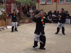 Upaya Kenalkan-Melestarikan Budaya Jawa Dinten Jawi ke Siswa Lamongan