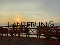 Melihat Keindahan Panorama Ekowisata Lantebung Makassar di Sore Hari