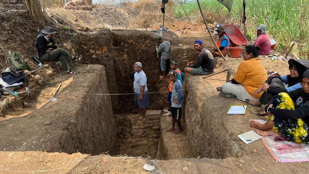 Ekskavasi Istana Bhre Wengker di Mojokerto