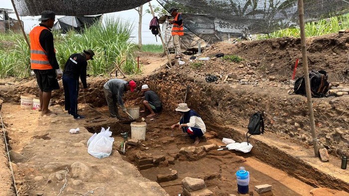 Ekskavasi Istana Bhre Wengker di Mojokerto