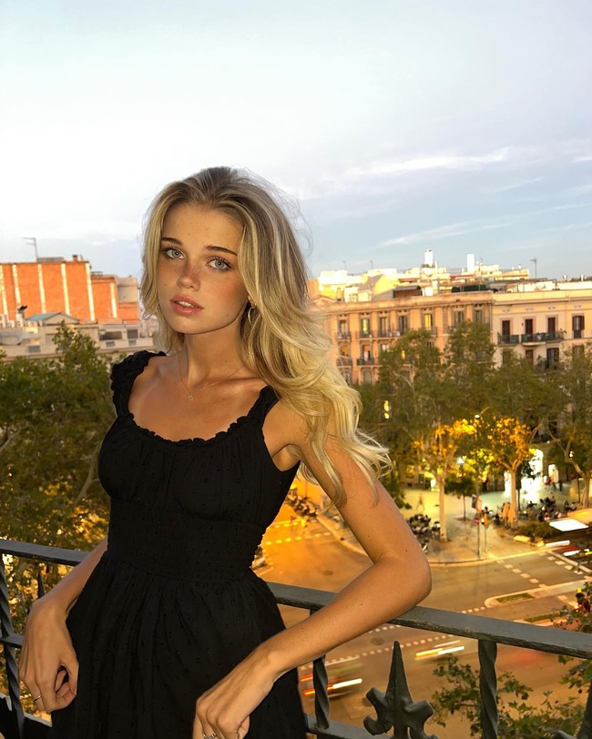 Dilansir The Sun, Estelle dan Calapinto pernah berkencan sebelum Estelle berpacaran dengan Bearmann. Tapi setelah putus dari Bearmann, ia kembali lagi pada Calapinto. Foto: Instagram Estelle Ogilvy