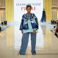 Setiap detail sulaman menggambarkan keindahan motif bunga, dedaunan, hingga tenun khas Bali yang kaya warna. Foto: Dok. Lippo Mall Kemang