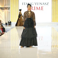 Menonjolkan kearifan lokal khususnya Bali, semua koleksi dibuat menggunakan teknik tradisional. Foto: Dok. Lippo Mall Kemang