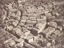 Foto Pertama dalam Sejarah: Dari Kamera Obscura hingga Instagram