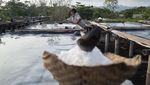 Foto Udara Produksi Garam di Klungkung Bali