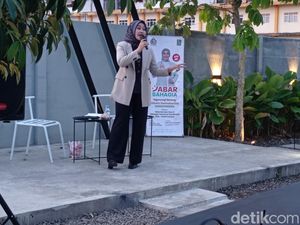 Sikap Santai Gita KDI soal Kritikan Obral Kartu Saat Kampanye